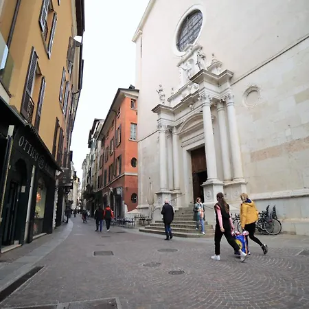 Vittoria Tre Piazze